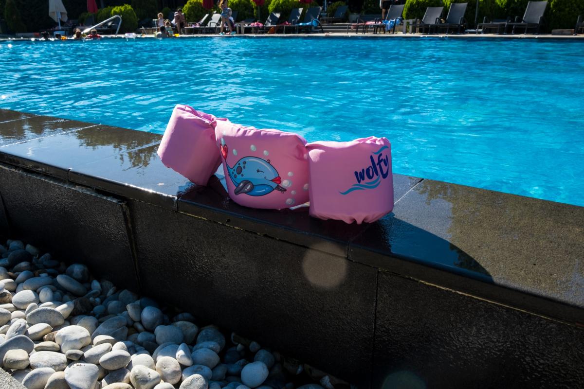 Myswim%20Yüzdürme%20Yardımcısı%20%20Balina-Pembe