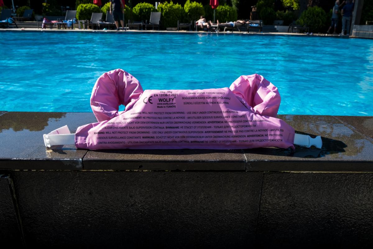 Myswim%20Yüzdürme%20Yardımcısı%20%20Balina-Pembe